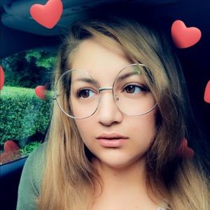 Meet your Posher, Betsy